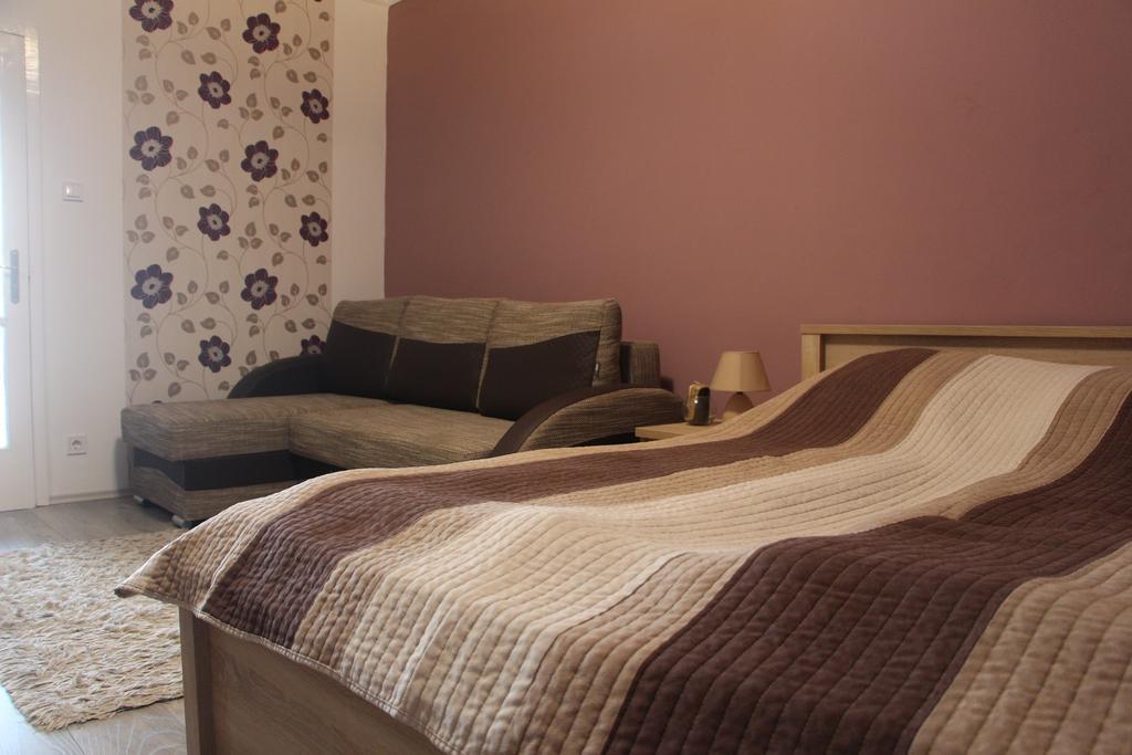 Verona Apartman แซแก็ด ภายนอก รูปภาพ