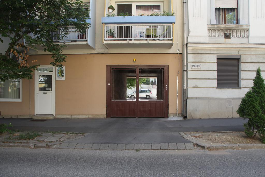 Verona Apartman แซแก็ด ภายนอก รูปภาพ